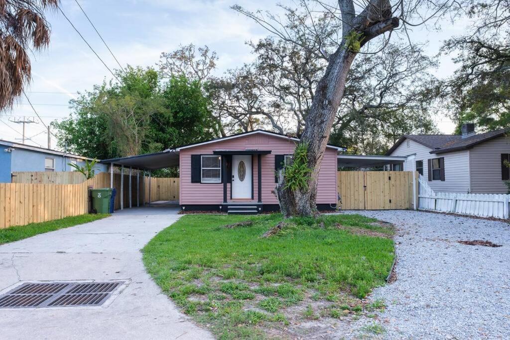 فيلا House Near Tampa Zoo And Busch Gardens, Free High Speed Wifi المظهر الخارجي الصورة